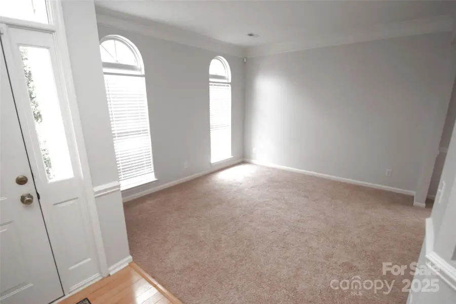 10214 Stoneykirk Lane, Charlotte, NC 28269 - Image #3