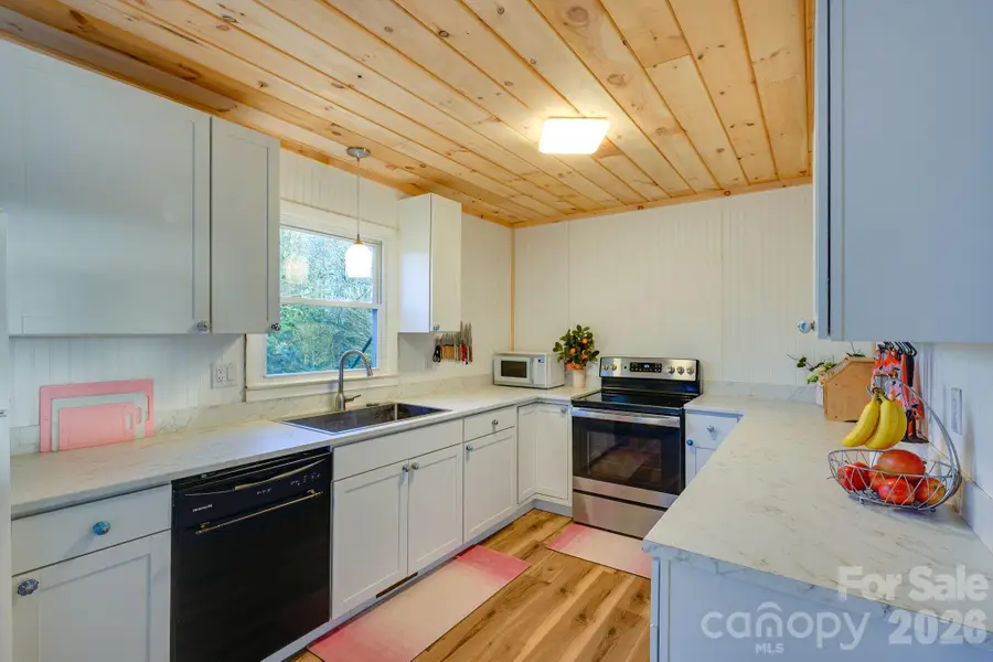 297 Amelia Drive, Marion, NC 28752 - Image #2