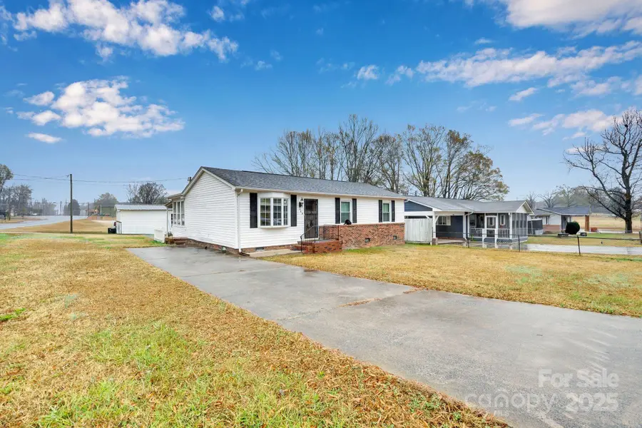 424 N Center Street, Oakboro, NC 28129 - Image #3