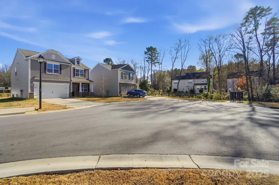 8012 Clairwood Drive, Charlotte, NC 28269 - Image #3