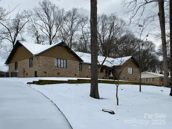 114 Old Mine Road, Mount Holly, NC 28120