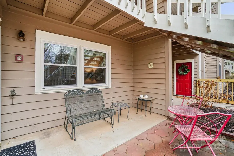 2 Creekside Lane, Asheville, NC 28803 - Image #2