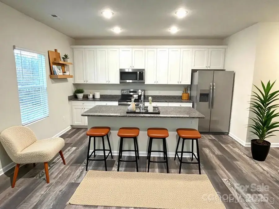 586 30th Avenue Circle Ne, Hickory, NC 28601 - Image #2