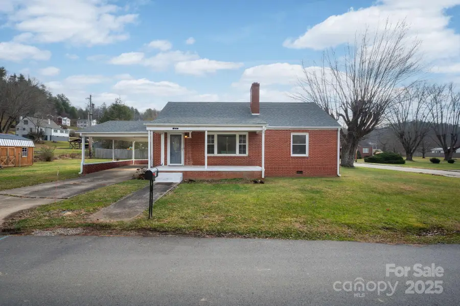 43 Henline Lane, Bakersville, NC 28705 - Image #2