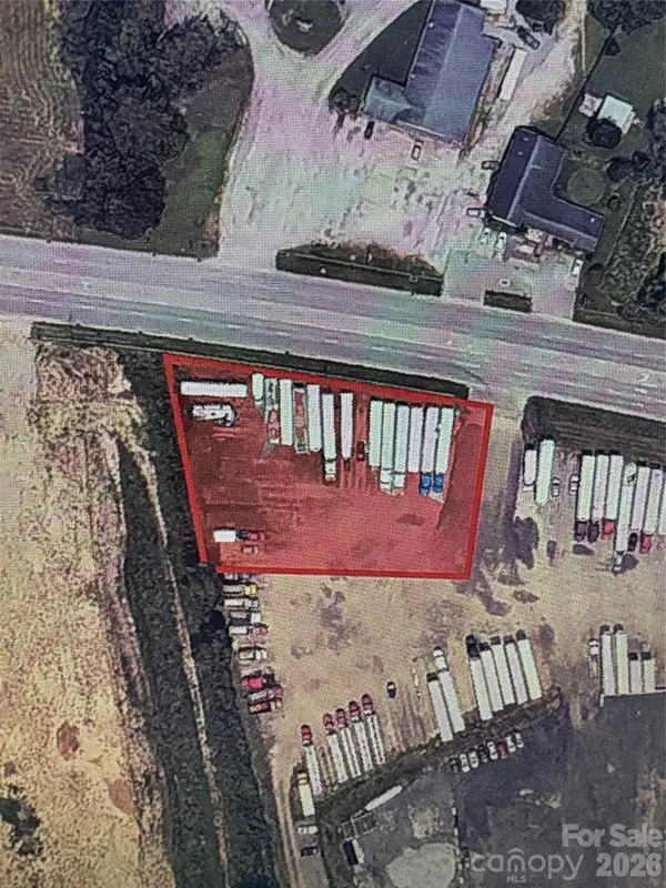 5429 Asheville Highway, Hendersonville, NC 28791