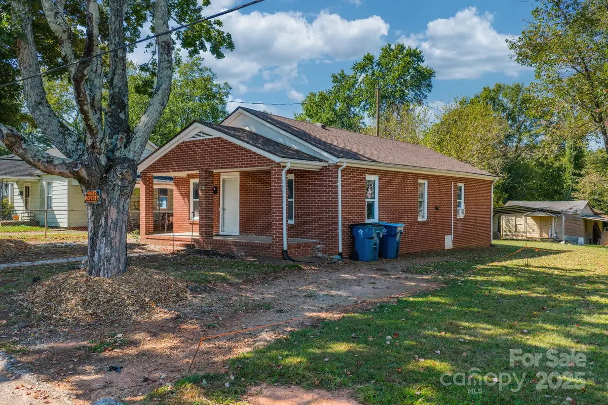 728 21st Street Sw, Hickory, NC 28602 - #1