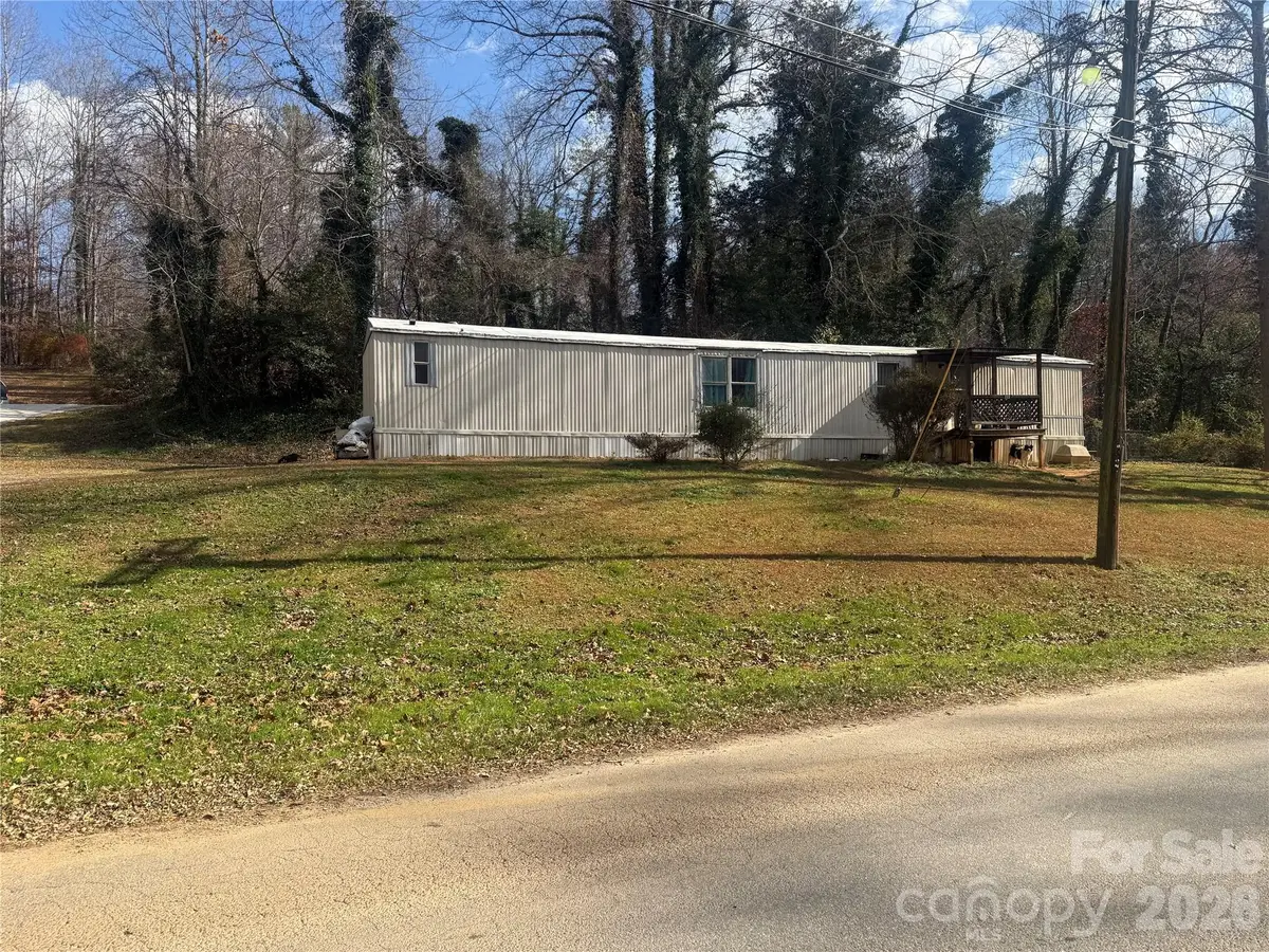 222 Forsythe Street, Marion, NC 28752 - Image #1