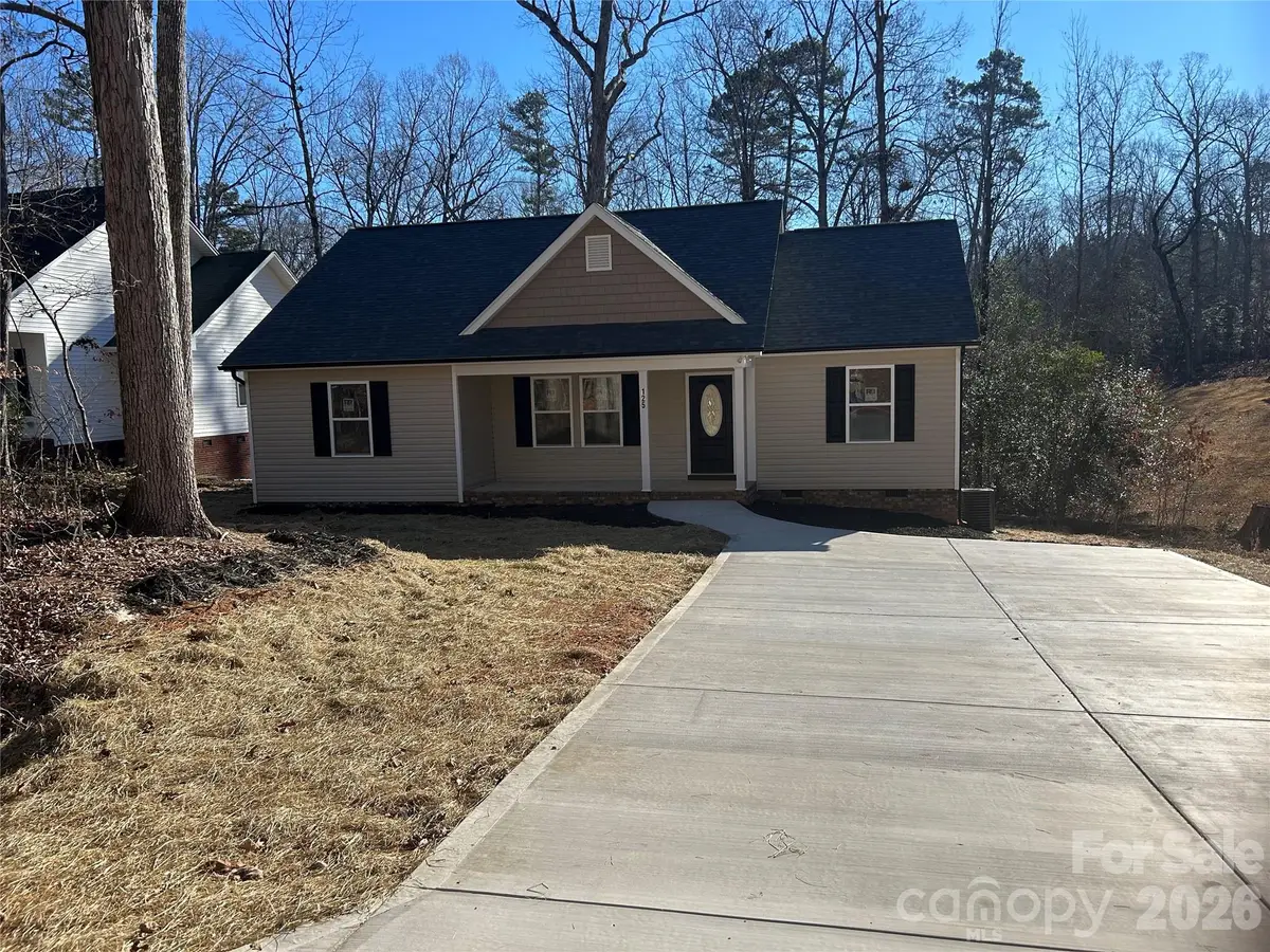 125 Oakhill Court #320, Mount Gilead, NC 27306 - Image #1
