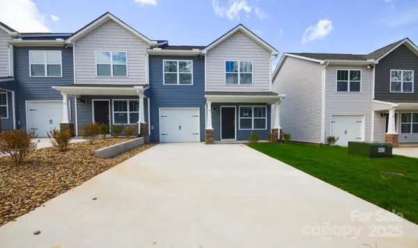 74 Cain Hollow Way, Asheville, NC 28806