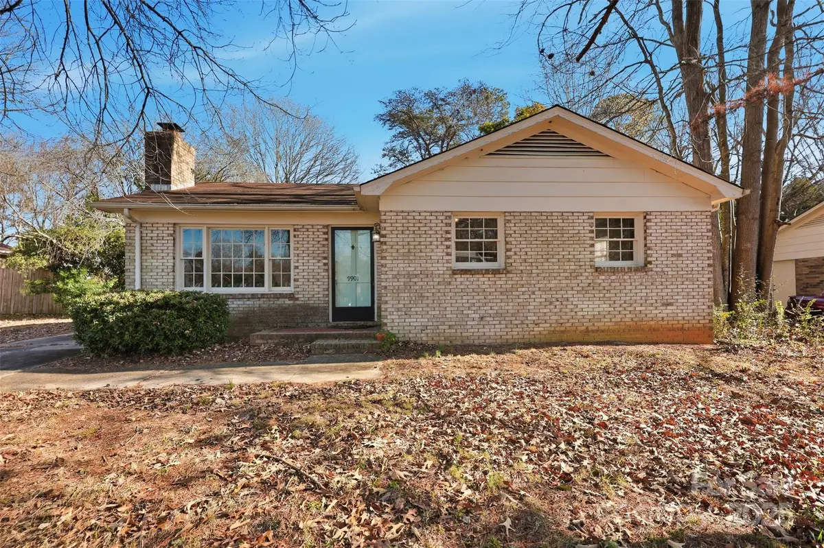 9901 Arbordale Avenue, Charlotte, NC 28215 - Image #1
