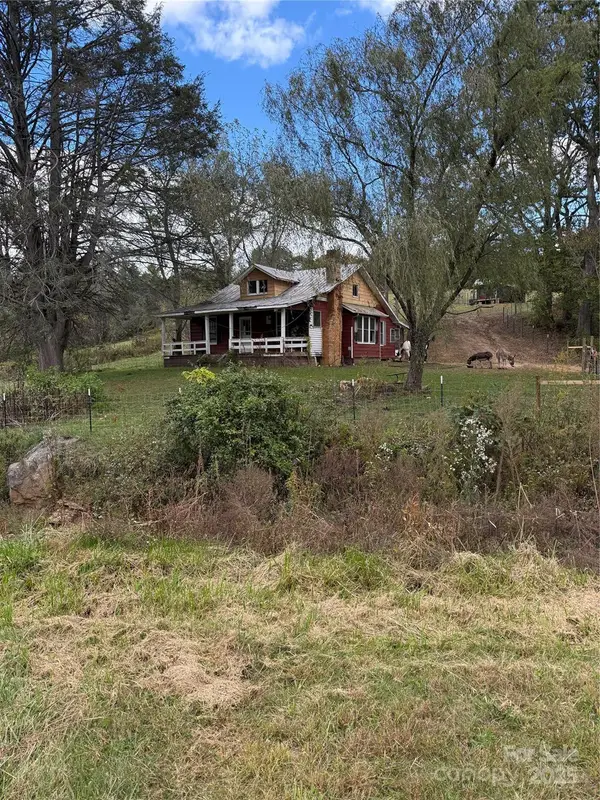 49 Loggy Hollow Road, Bakersville, NC 28705