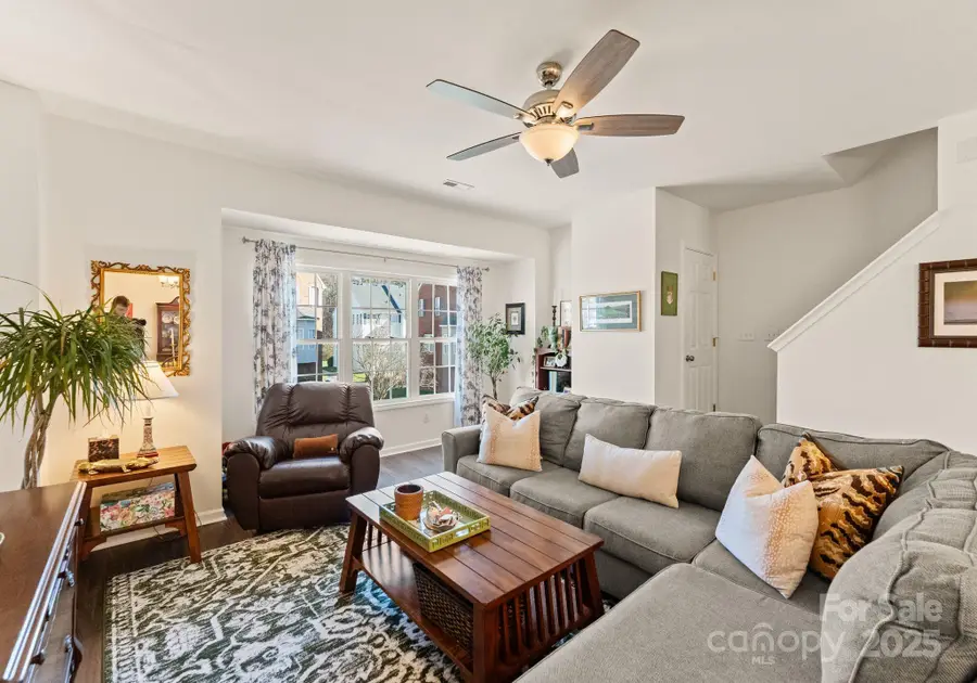 9930 Treeside Lane, Matthews, NC 28105 - Image #3