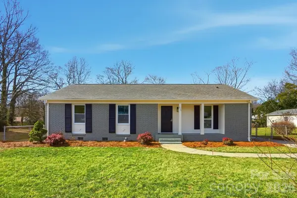 311 Red Roan Place, Charlotte, NC 28215