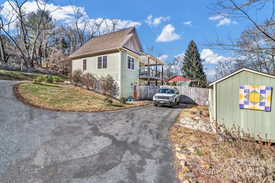 2600 Old Clyde Road, Clyde, NC 28721 - Image #2