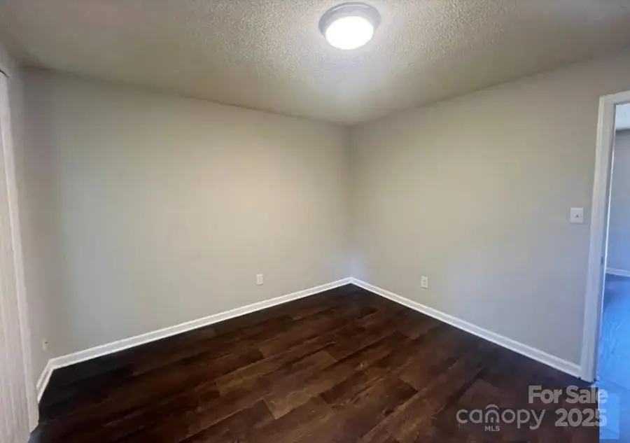 1090 7th Avenue Nw #14, Hickory, NC 28601 - Image #3