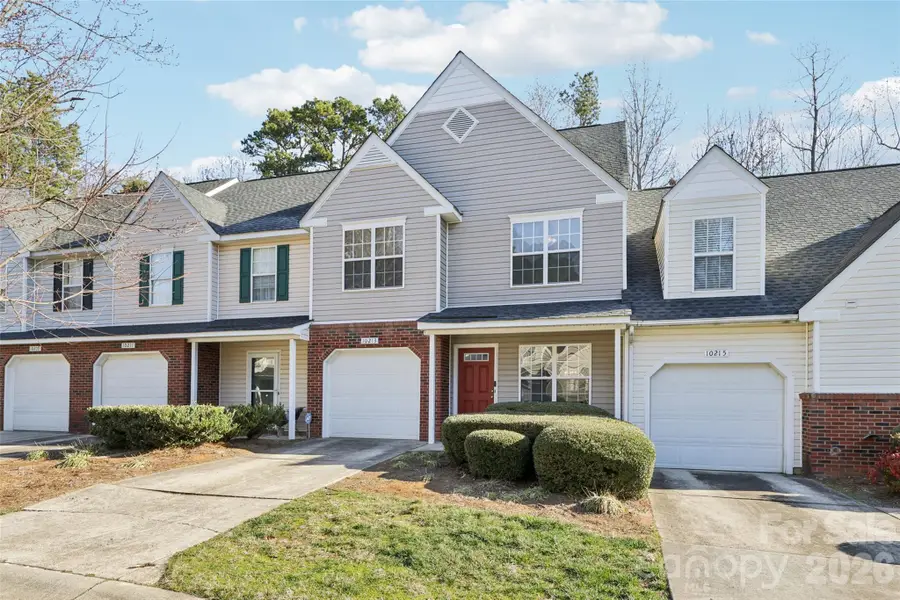 10213 University Park Lane, Charlotte, NC 28213 - Image #2