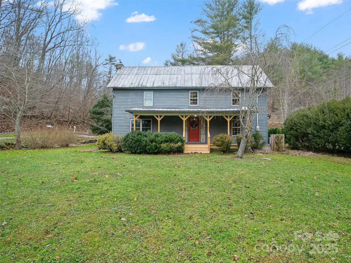 34 Mccurry Road, Burnsville, NC 28714 - Image #1