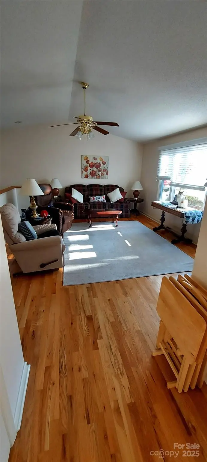 128 Ridgewood Way #208, Marion, NC 28752 - Image #3