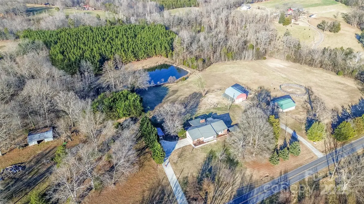 646 Longview Road, Statesville, NC 28625 - Image #1