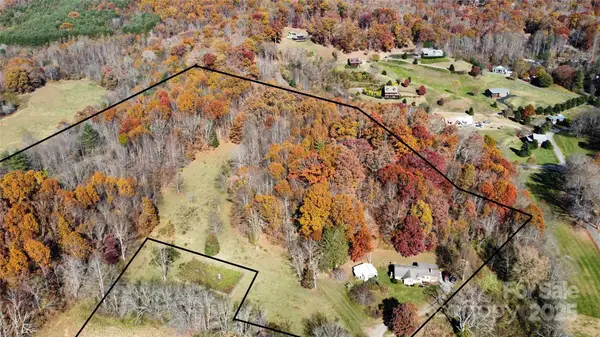 237 Utah Mountain Road, Waynesville, NC 28785