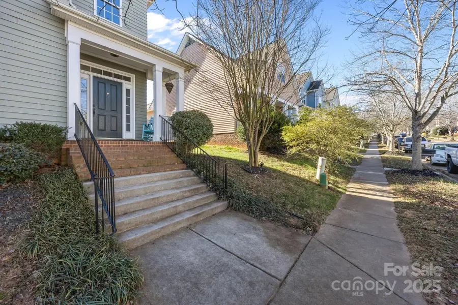 132 E Morehouse Avenue, Mooresville, NC 28117 - Image #3