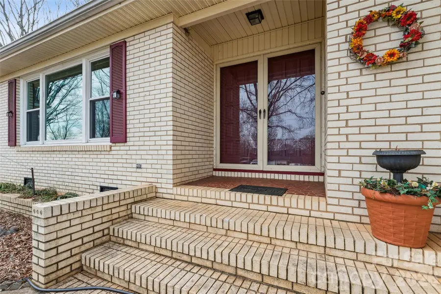 14409 Springwater Drive, Matthews, NC 28105 - #2