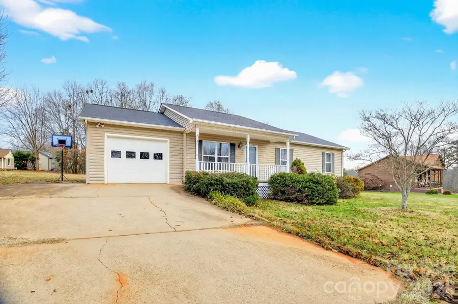 4 Plaza Drive, Granite Falls, NC 28630 - Image #2