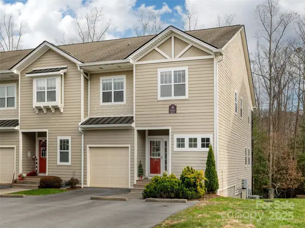 40 Foxden Drive #204, Fletcher, NC 28732