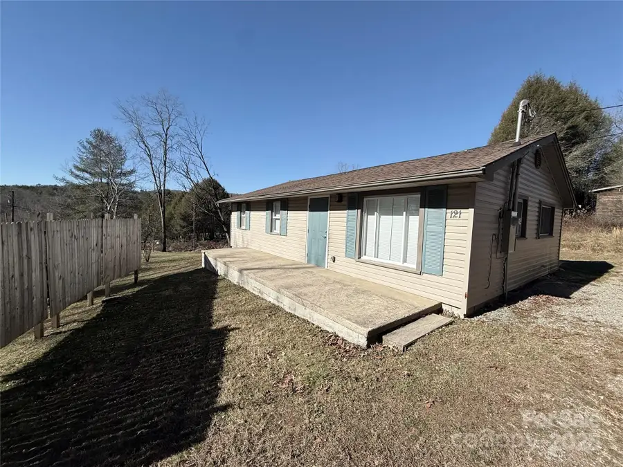 121 Tom Mckinney Road, Brevard, NC 28712 - Image #2