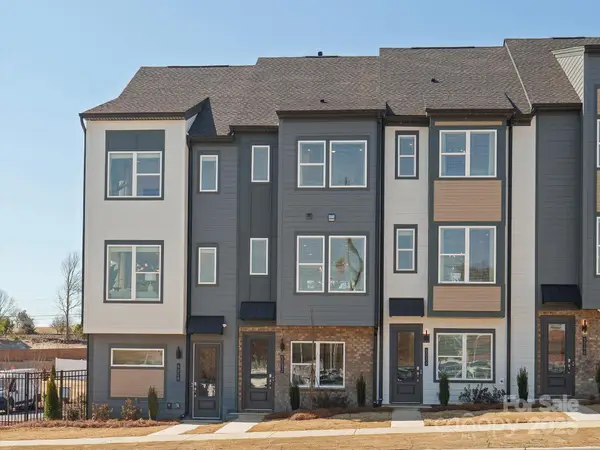 5032 Beirut Drive, Charlotte, NC 28217