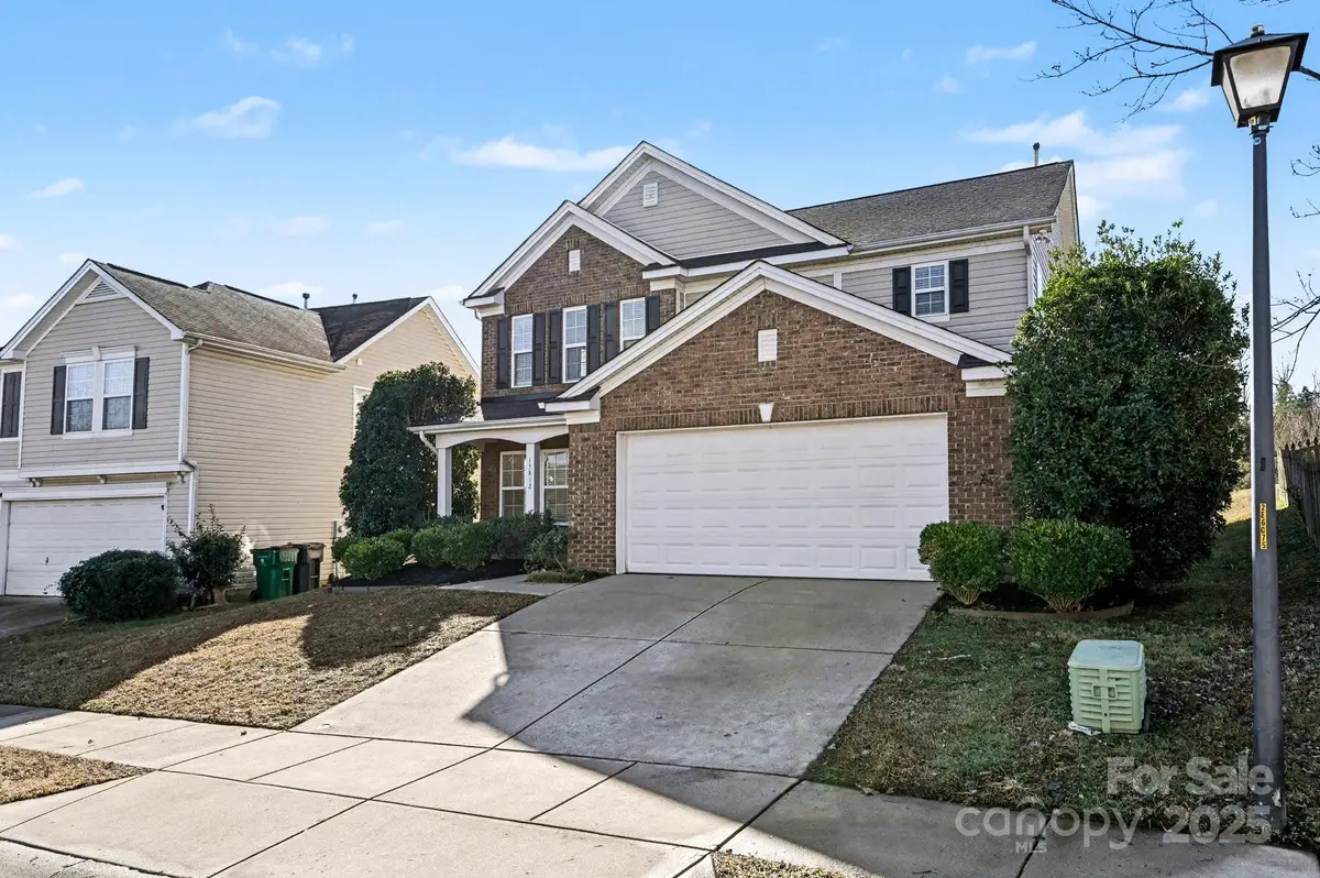 13812 Riding Hill Avenue, Charlotte, NC 28213 - Image #1