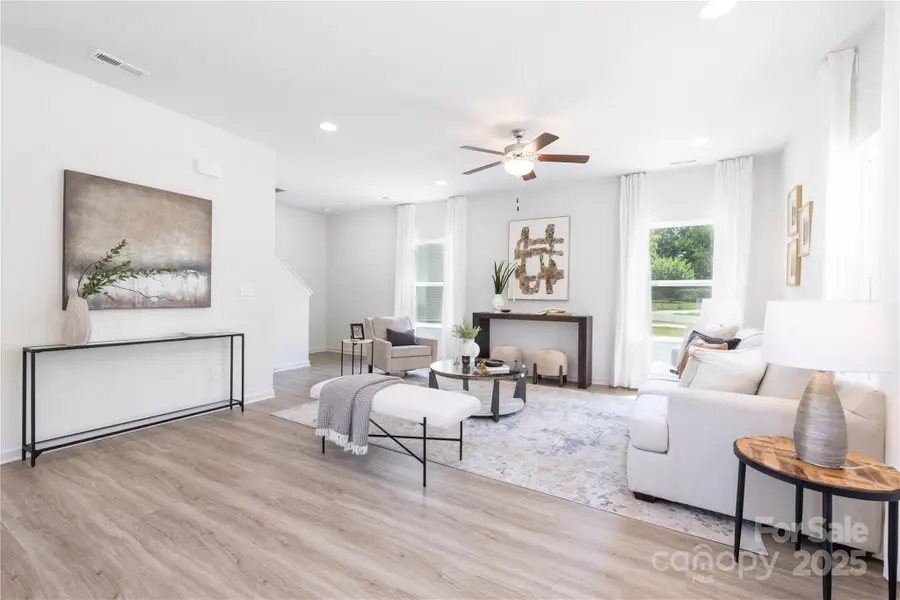 307 E Glendale Avenue, Mount Holly, NC 28120 - Image #2