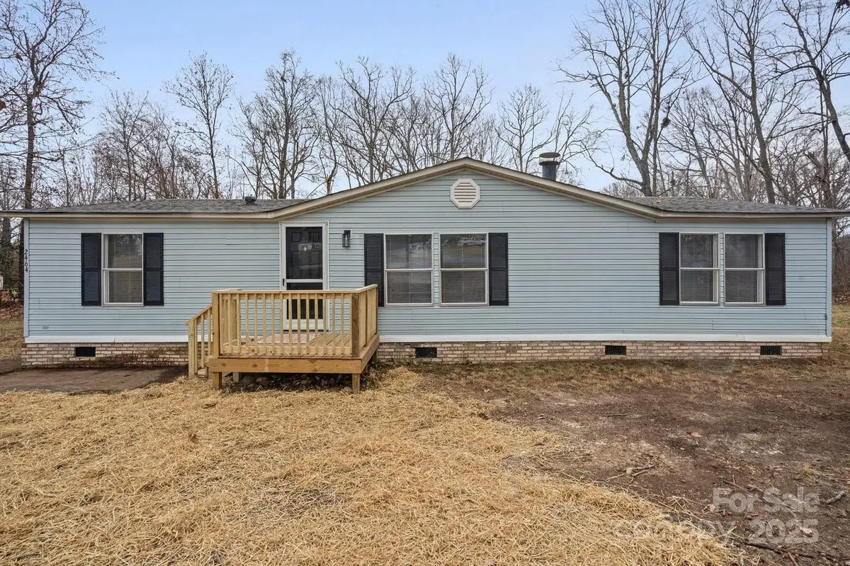 2464 Puetts Chapel Road, Bessemer City, NC 28016 - Image #1