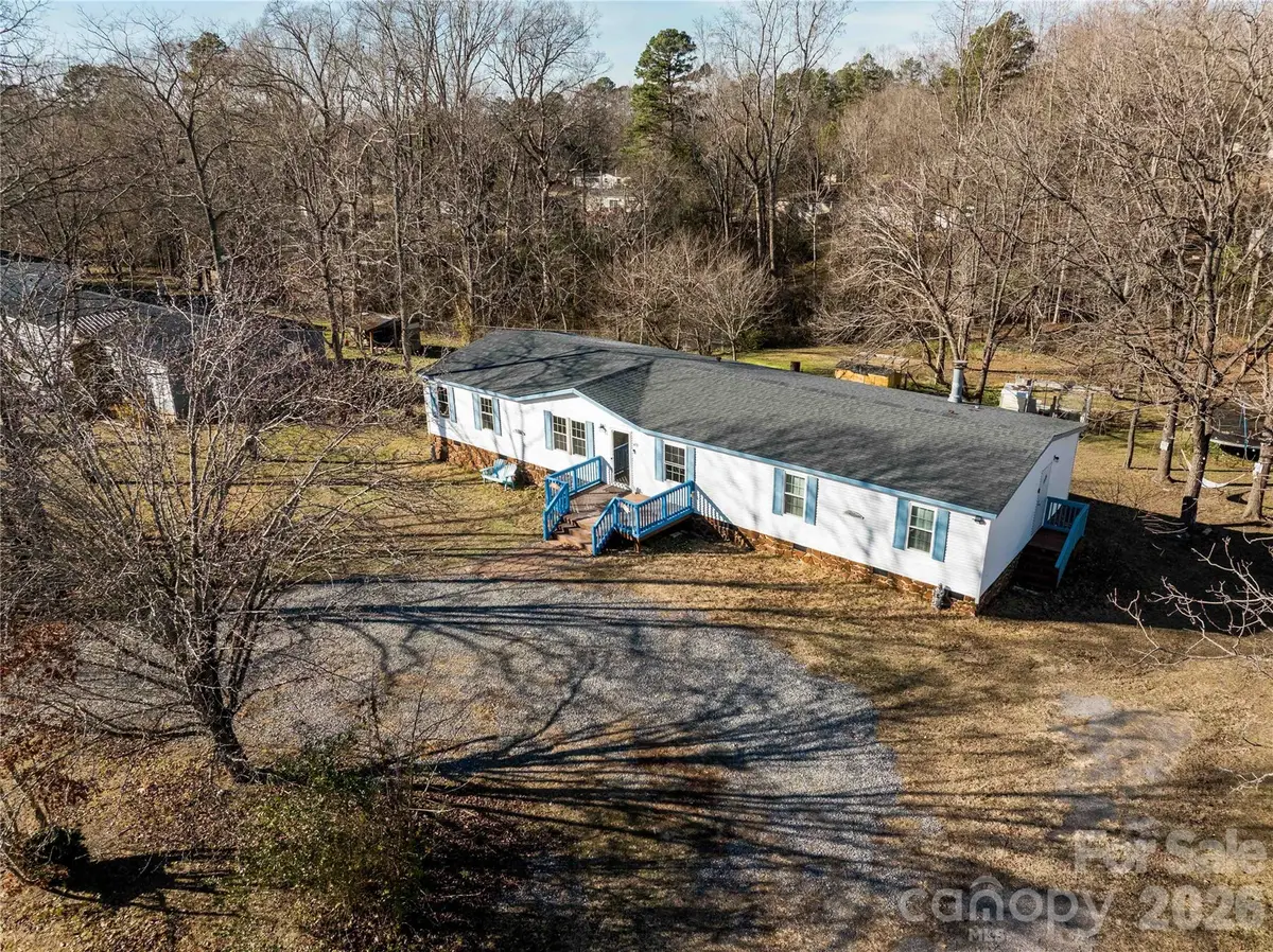 675 Hares Way Way, Lincolnton, NC 28092 - Image #1