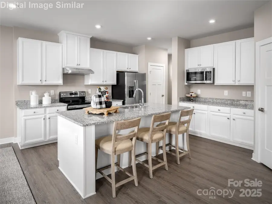 6005 Hooting Owl Drive, Charlotte, NC 28216 - Image #3