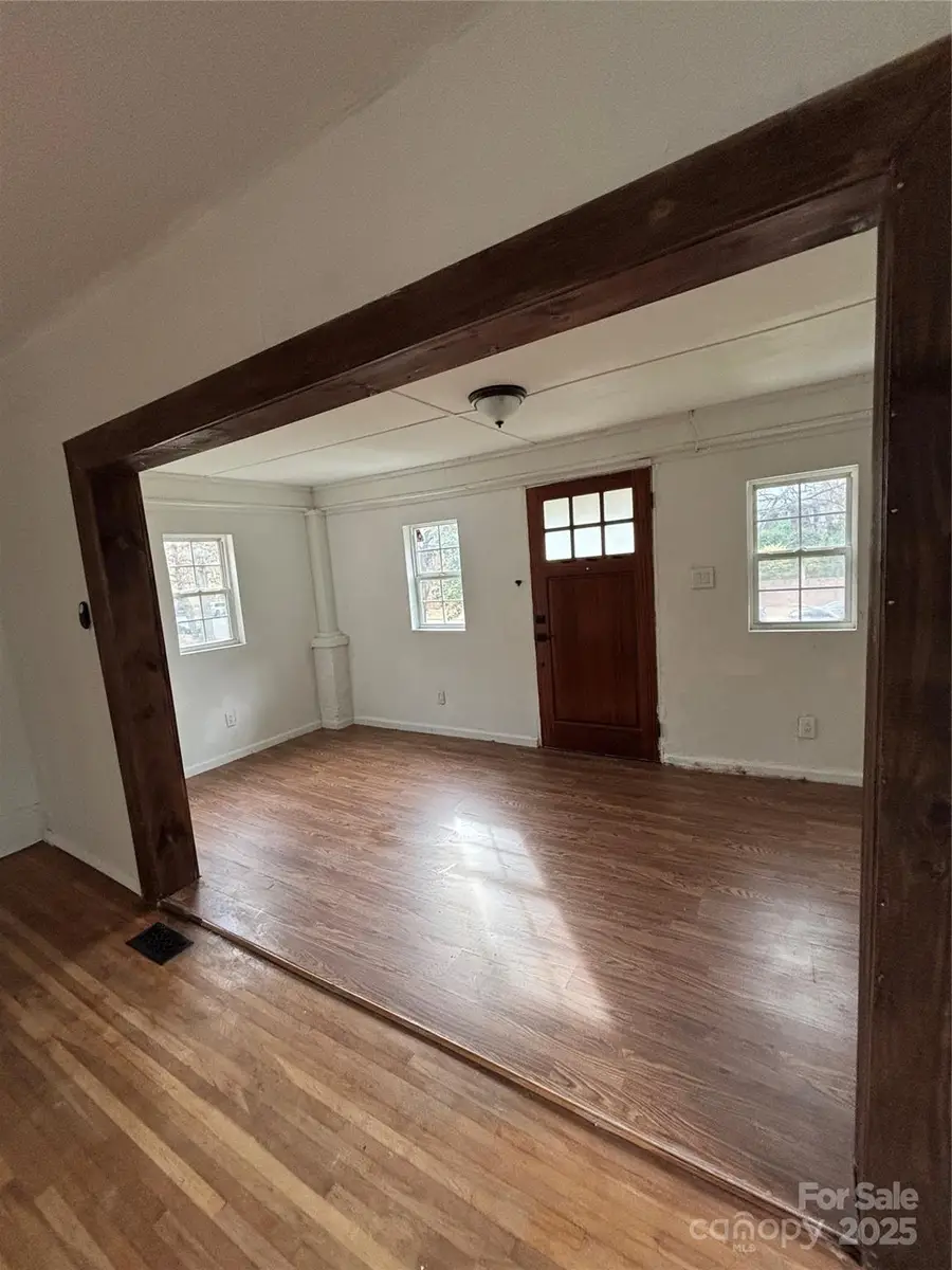 244 W Kingston Avenue, Charlotte, NC 28203 - #3