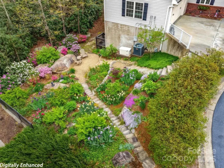 107 Spring Heights Court, Hendersonville, NC 28791 - Image #3