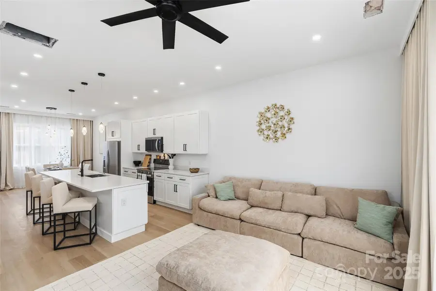 41 Richland Street, Waynesville, NC 28786 - Image #2