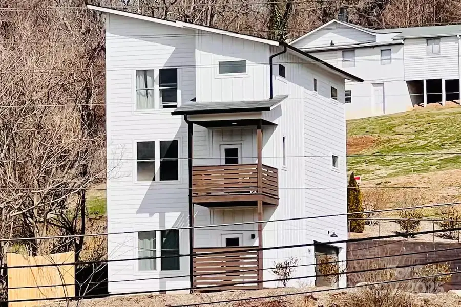 1063 Riverside Drive, Asheville, NC 28804 - Image #2
