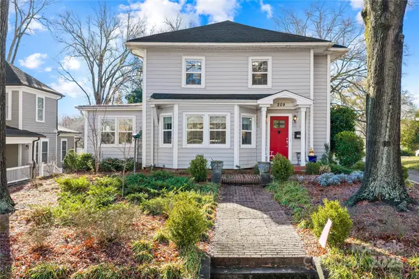 209 W 3rd Avenue, Gastonia, NC 28052