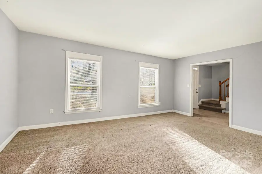 6520 Farmingdale Drive, Charlotte, NC 28212 - Image #3