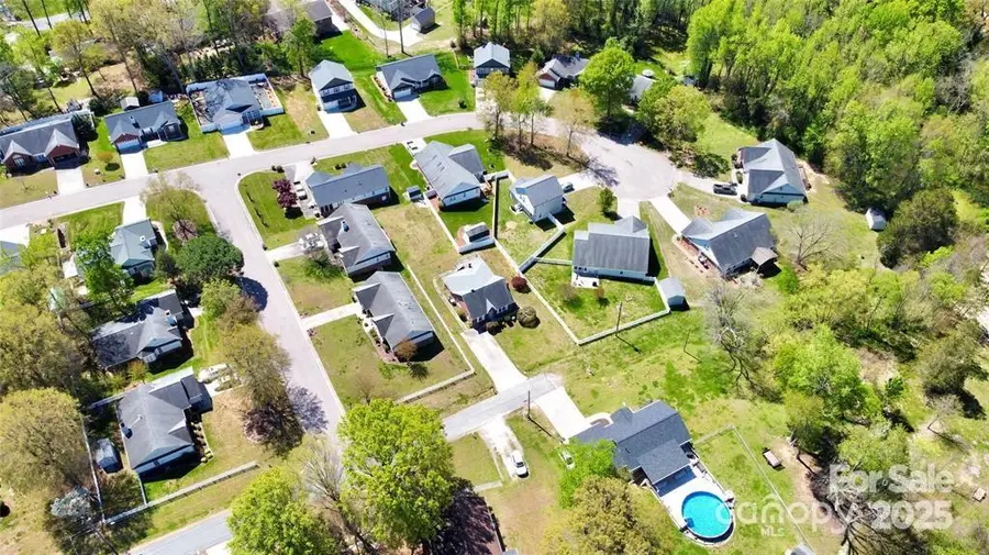 570 Marigold Drive, Kannapolis, NC 28083 - Image #2