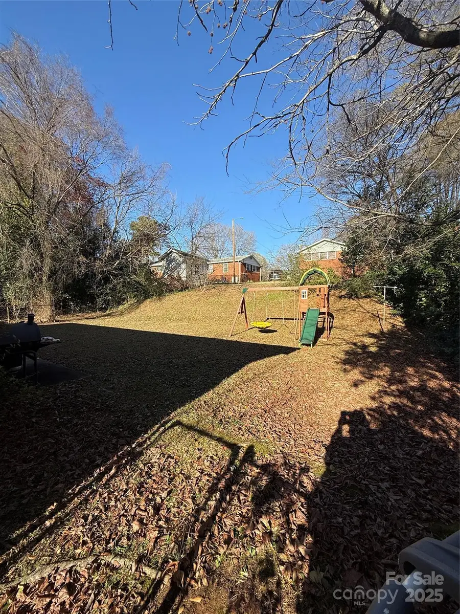 1100 Rollingwood Drive, Charlotte, NC 28217 - Image #3