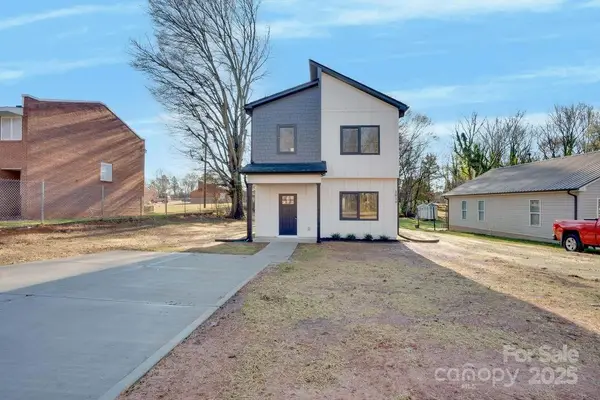 1010 E Lincoln Street, Lincolnton, NC 28092