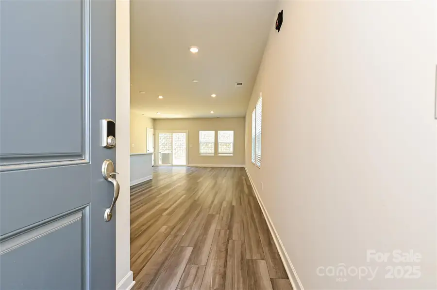 8113 Hidden Springs Trail, Charlotte, NC 28216 - Image #2