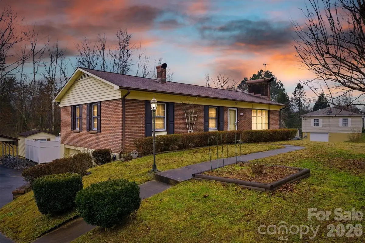 902 Meadowood Drive, Lenoir, NC 28645 - Image #1