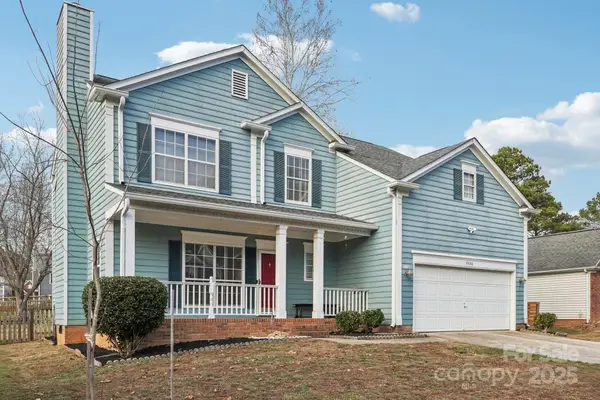 8426 Red Cypress Court, Charlotte, NC 28216