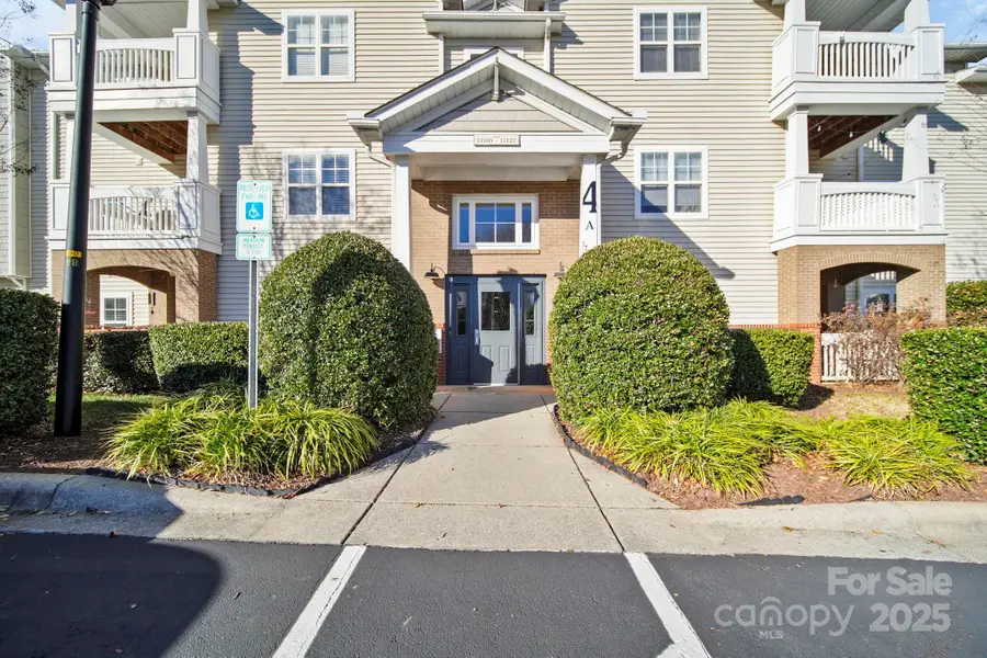 17113 Doe Valley Court, Cornelius, NC 28031 - Image #2