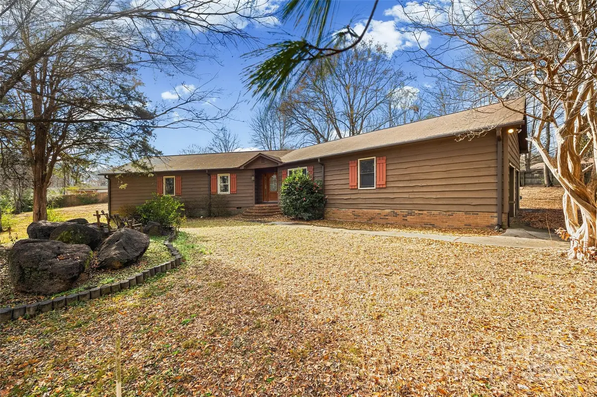 6233 Providence Court Nw, Concord, NC 28027 - Image #1