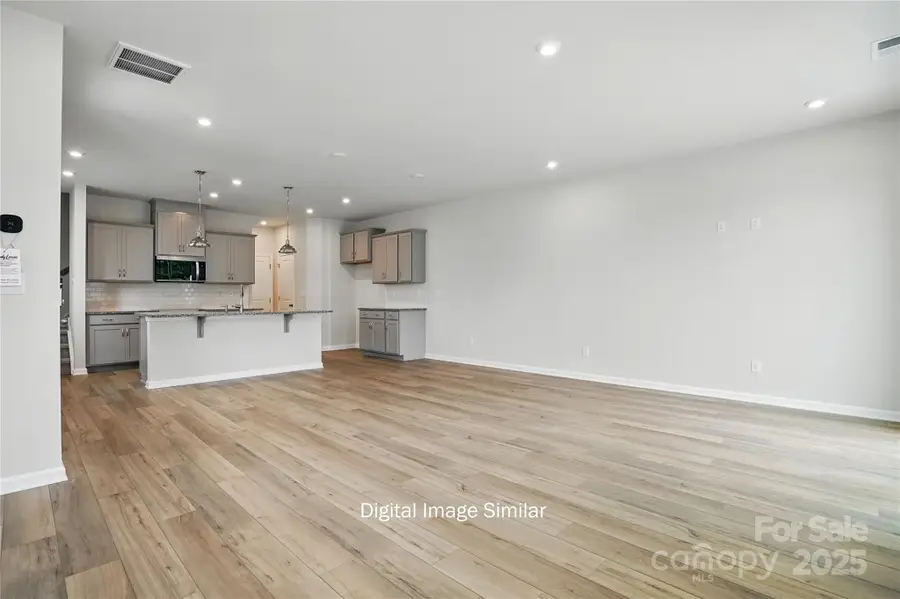 1100 Vibrant Road, Charlotte, NC 28215 - Image #2